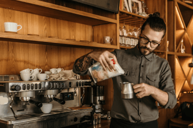 Топ 7 тенденции / за квартални магазини и кафенета през 2026 г.